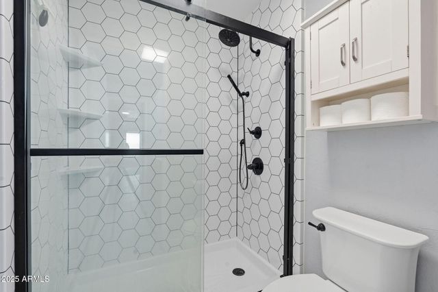 5624 S CROWS NEST Road, Tempe, AZ 85283