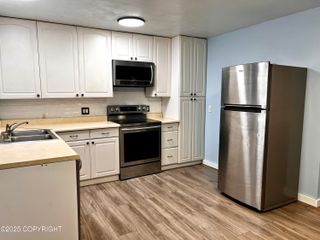 3337 Creekside Drive #B, Anchorage, AK 99504