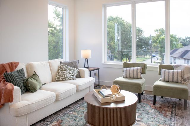 3824 Fulton Street 115, Houston, TX 77009