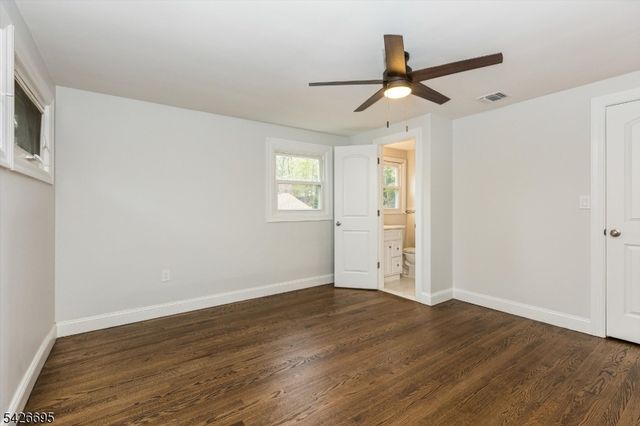 62 Elmwood Ter, Wayne Twp., NJ 07470