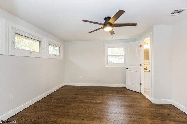 62 Elmwood Ter, Wayne Twp., NJ 07470
