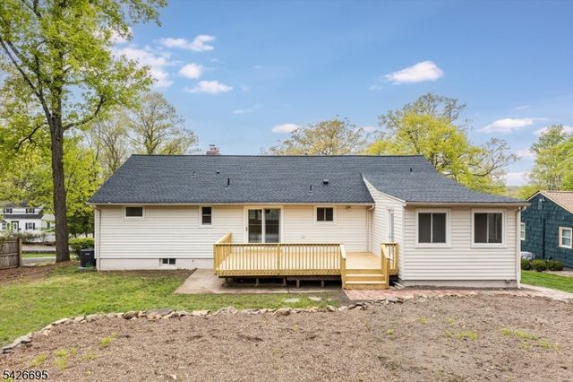62 Elmwood Ter, Wayne Twp., NJ 07470