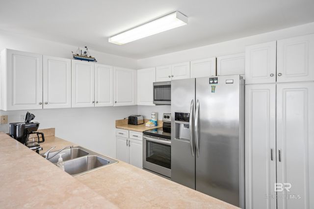 6488 Sawgrass Drive, Gulf Shores, AL 36542