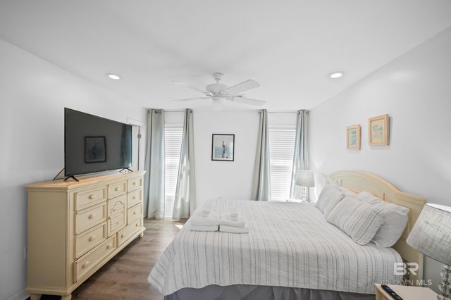 6488 Sawgrass Drive, Gulf Shores, AL 36542