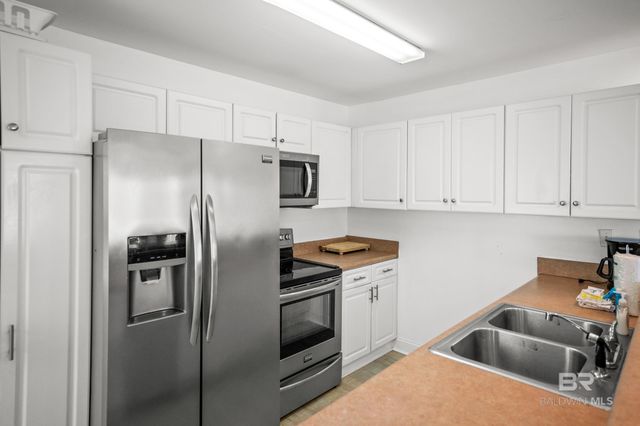 6488 Sawgrass Drive, Gulf Shores, AL 36542