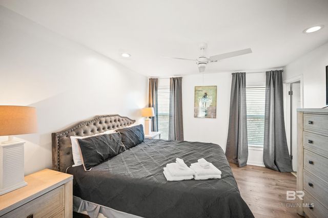 6488 Sawgrass Drive, Gulf Shores, AL 36542