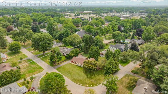 Vac Orchard Way, Bloomfield Charter Township, MI 48301