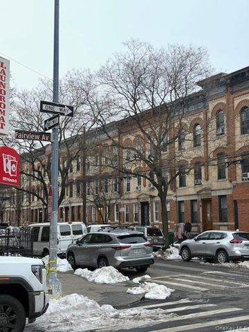 686 Fairview Avenue, Ridgewood, NY 11385