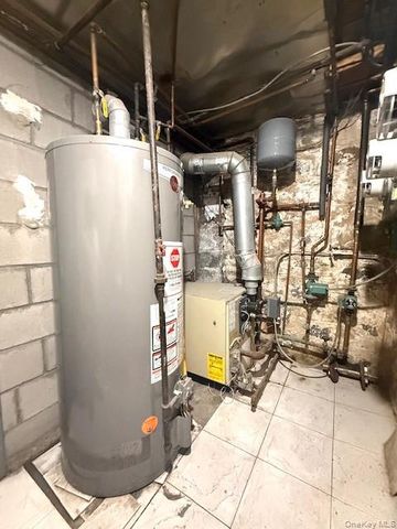 686 Fairview Avenue, Ridgewood, NY 11385