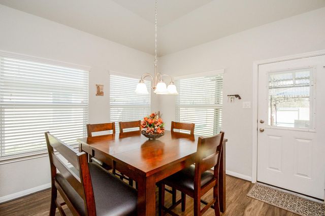 805 Willow Avenue, Cleveland, TX 77327