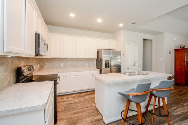 805 Willow Avenue, Cleveland, TX 77327