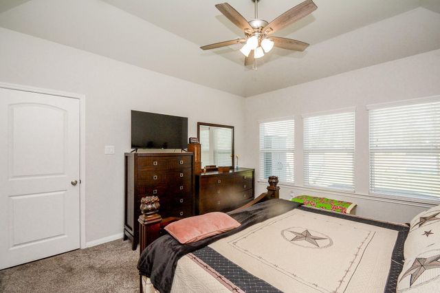 805 Willow Avenue, Cleveland, TX 77327