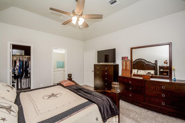 805 Willow Avenue, Cleveland, TX 77327