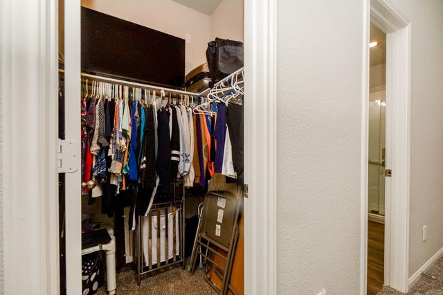 805 Willow Avenue, Cleveland, TX 77327