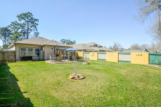 805 Willow Avenue, Cleveland, TX 77327