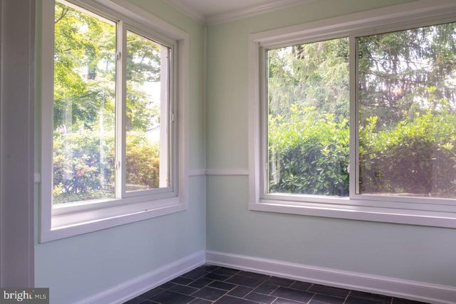 2031 HILLSIDE DR, Falls Church, VA 22043