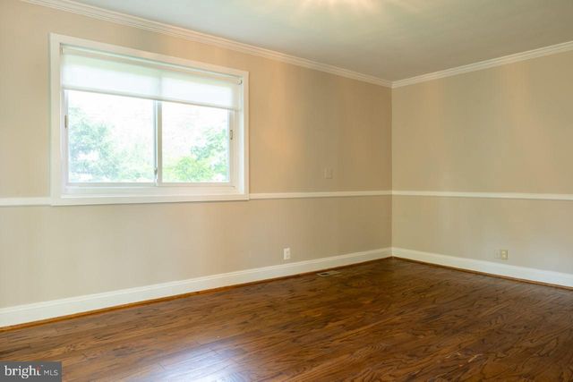 2031 HILLSIDE DR, Falls Church, VA 22043