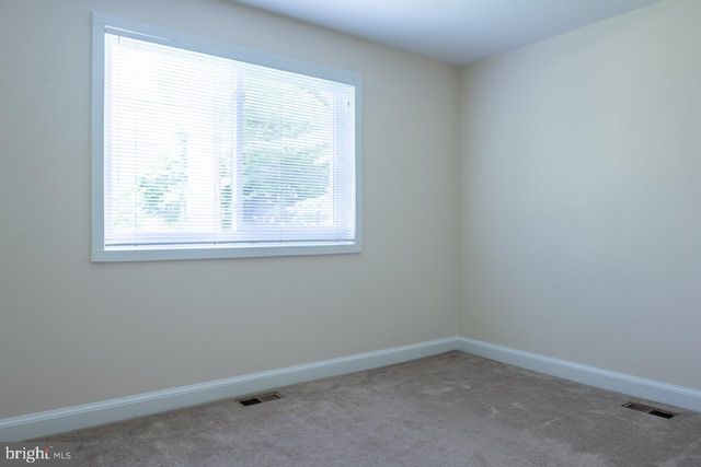 2031 HILLSIDE DR, Falls Church, VA 22043