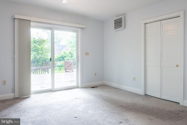 2031 HILLSIDE DR, Falls Church, VA 22043