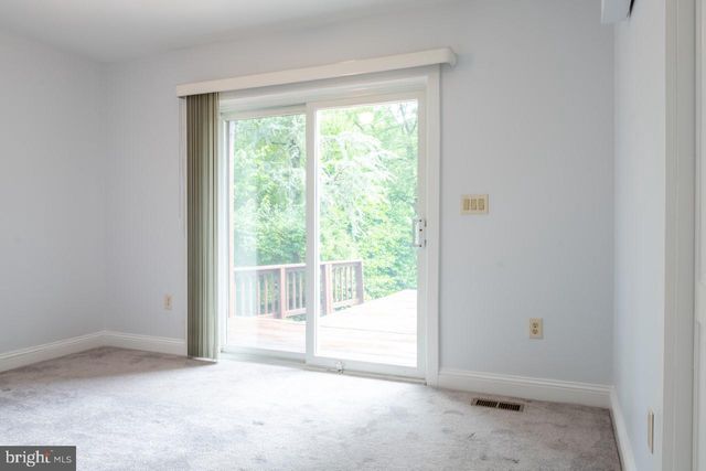 2031 HILLSIDE DR, Falls Church, VA 22043