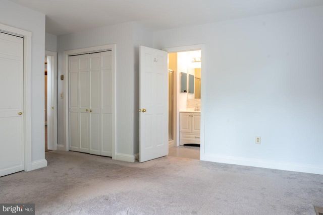 2031 HILLSIDE DR, Falls Church, VA 22043