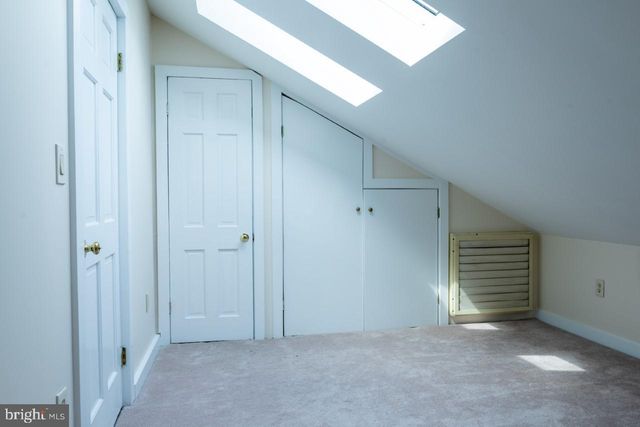 2031 HILLSIDE DR, Falls Church, VA 22043