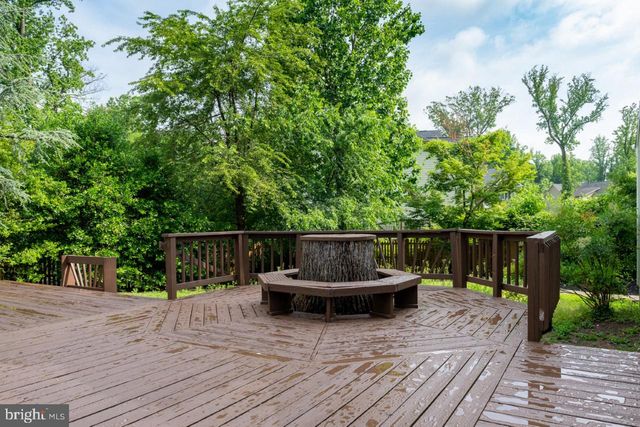 2031 HILLSIDE DR, Falls Church, VA 22043