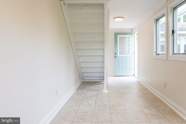 2031 HILLSIDE DR, Falls Church, VA 22043