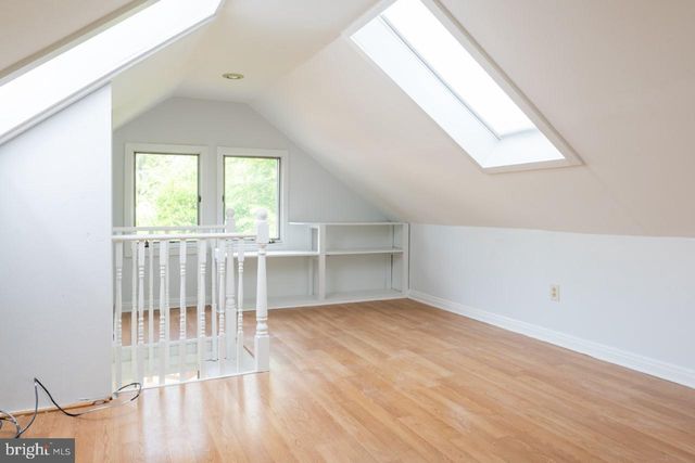 2031 HILLSIDE DR, Falls Church, VA 22043