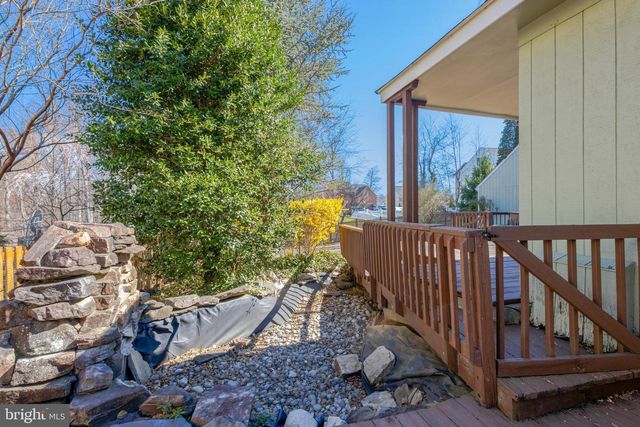 2031 HILLSIDE DR, Falls Church, VA 22043