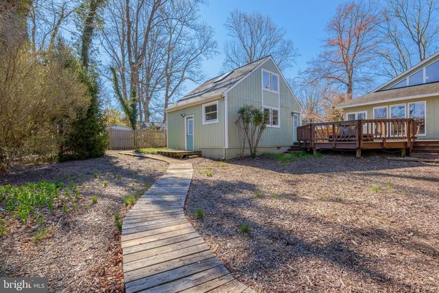 2031 HILLSIDE DR, Falls Church, VA 22043