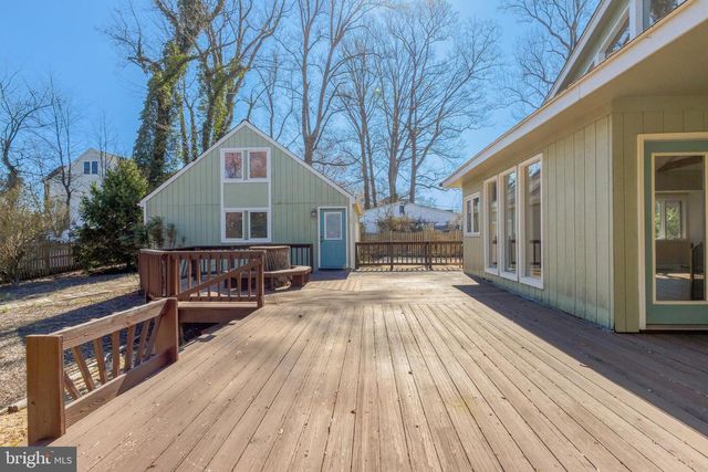 2031 HILLSIDE DR, Falls Church, VA 22043
