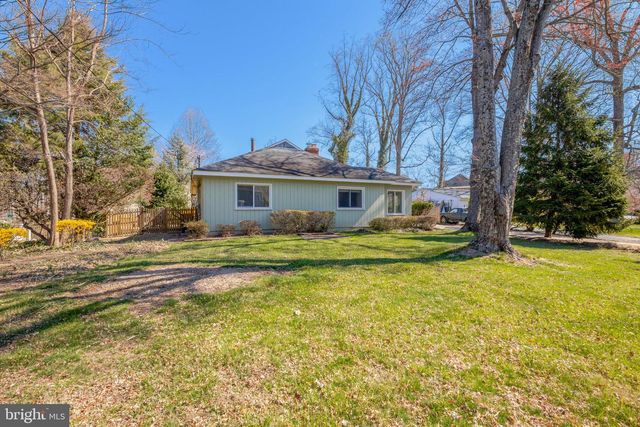 2031 HILLSIDE DR, Falls Church, VA 22043