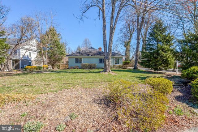 2031 HILLSIDE DR, Falls Church, VA 22043