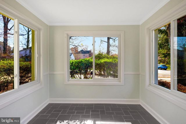 2031 HILLSIDE DR, Falls Church, VA 22043