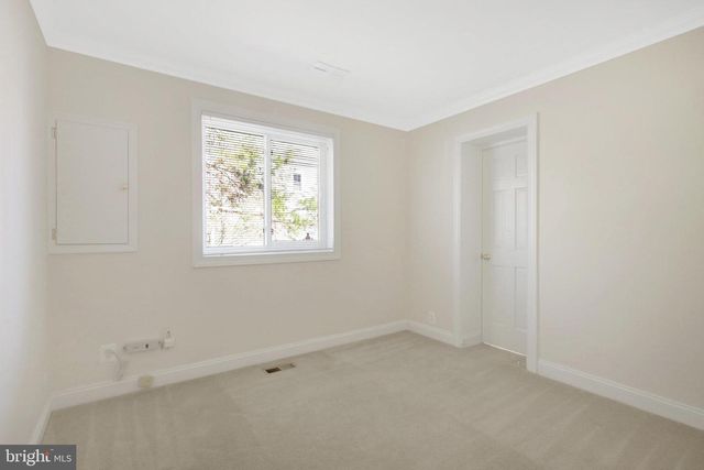 2031 HILLSIDE DR, Falls Church, VA 22043