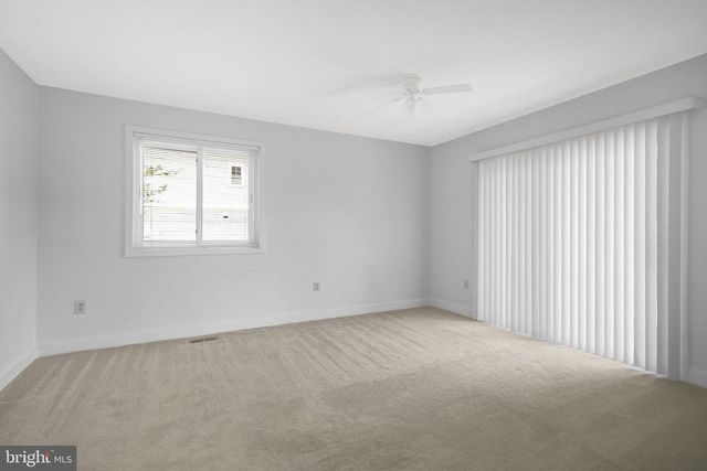 2031 HILLSIDE DR, Falls Church, VA 22043