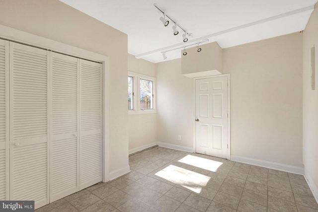 2031 HILLSIDE DR, Falls Church, VA 22043