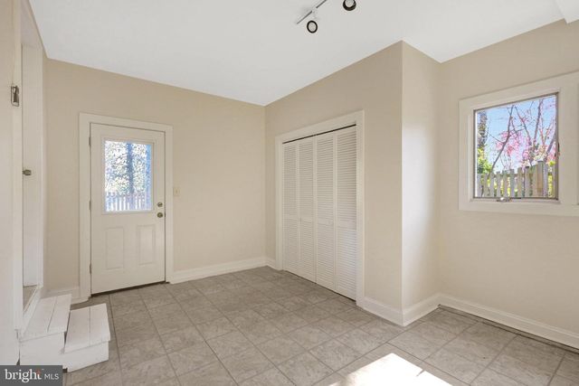 2031 HILLSIDE DR, Falls Church, VA 22043
