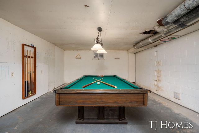 8966 Holton-Duck Lake Road, Holton, MI 49425