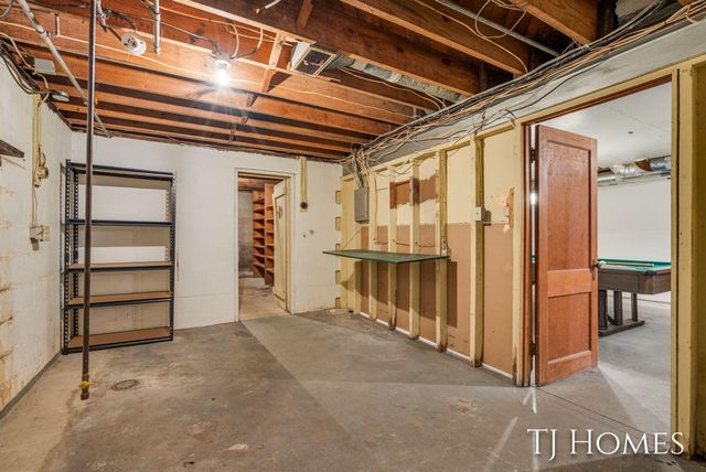 8966 Holton-Duck Lake Road, Holton, MI 49425