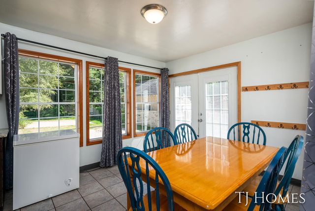 8966 Holton-Duck Lake Road, Holton, MI 49425