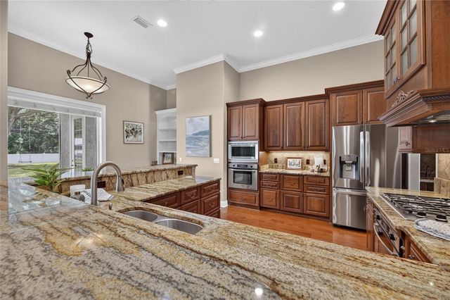 6408 WALKERS GLEN DRIVE, Lakeland, FL 33813