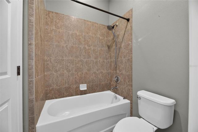 6408 WALKERS GLEN DRIVE, Lakeland, FL 33813