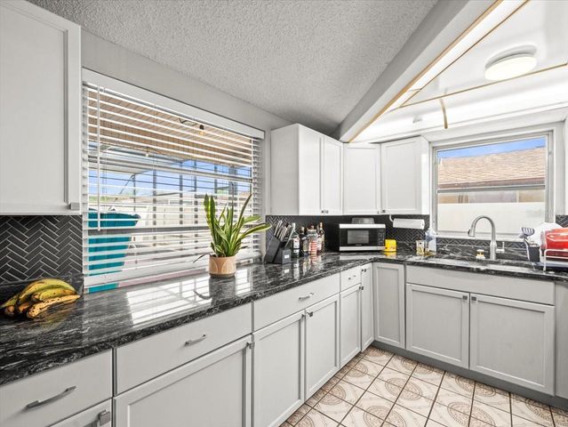 9100 SUFFOLK LANE, Port Richey, FL 34668