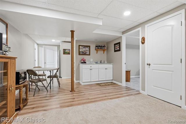 9260 Liberty Court, Livonia, MI 48150