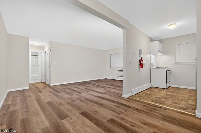 401 Us Highway 22 D, North Plainfield Boro, NJ 07060