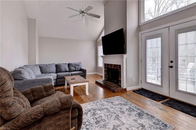 3592 Woodstock RD, Gloucester, VA 23061