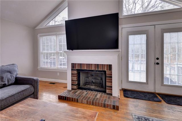 3592 Woodstock RD, Gloucester, VA 23061