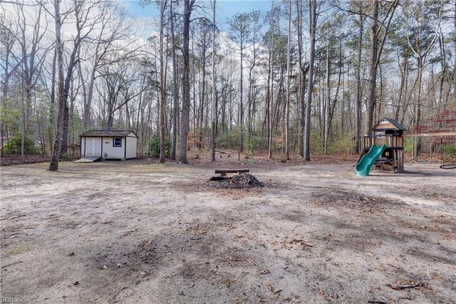 3592 Woodstock RD, Gloucester, VA 23061